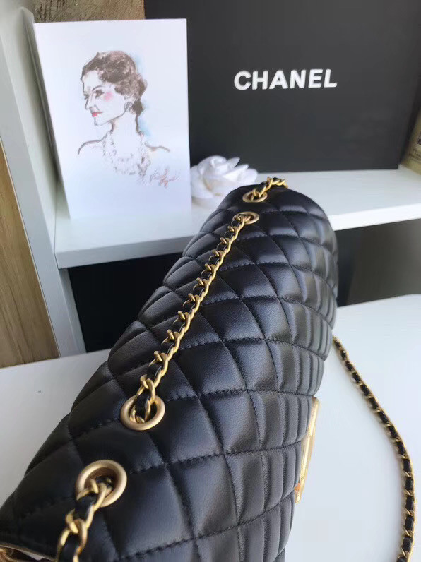 Chanel flap bag Lambskin & Gold-Tone Metal 57276 black&gold