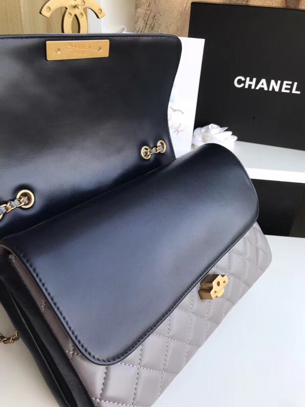 Chanel flap bag Lambskin & Gold-Tone Metal 57276 grey 