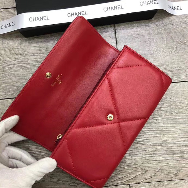 Chanel sheepskin & Gold-Tone Metal Wallet A6871 red