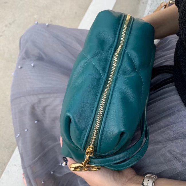 Chanel Original Soft Leather Chain Bag & Gold-Tone Metal AS0781 green