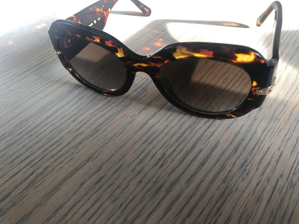 Louis Vuitton Sunglasses Top Quality LV8697