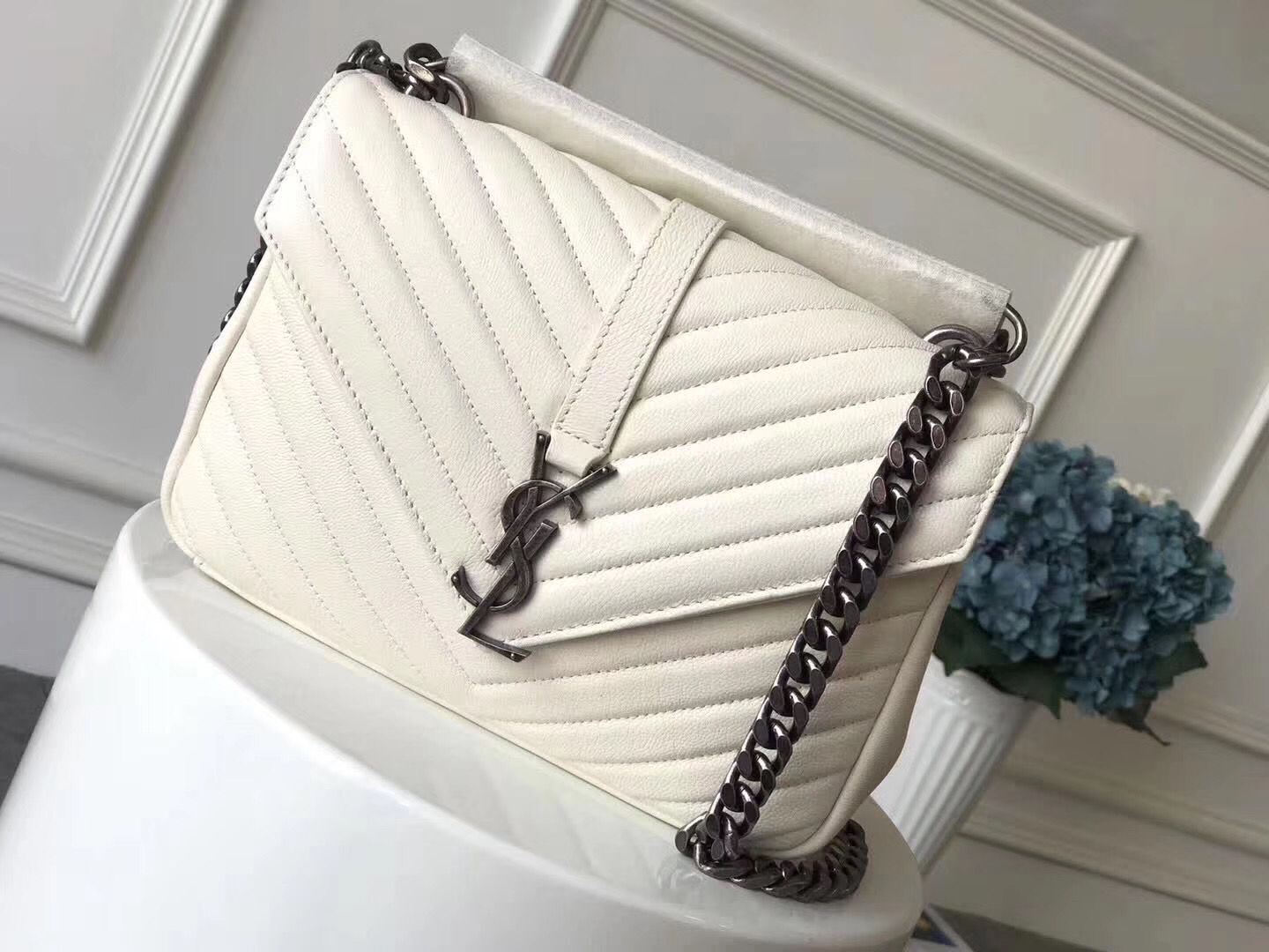 Saint Laurent Small Classic Monogramme Leather Flap Bag Ancient Silver Hardware Y2802 White