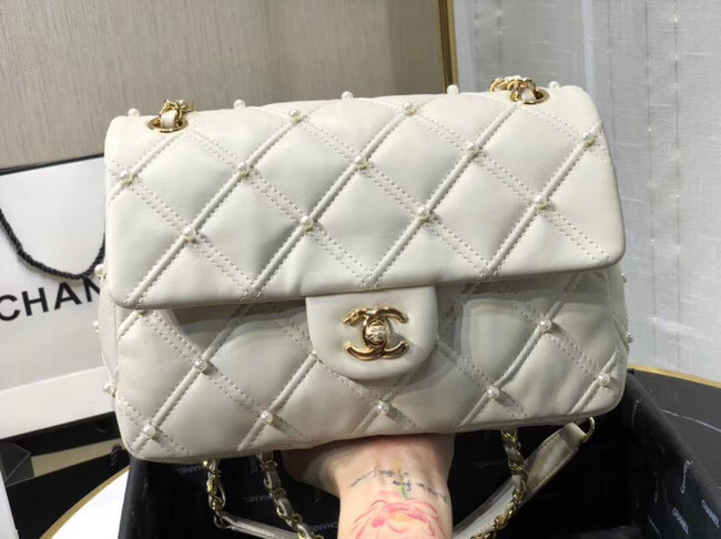 Chanel flap bag AS1202 white