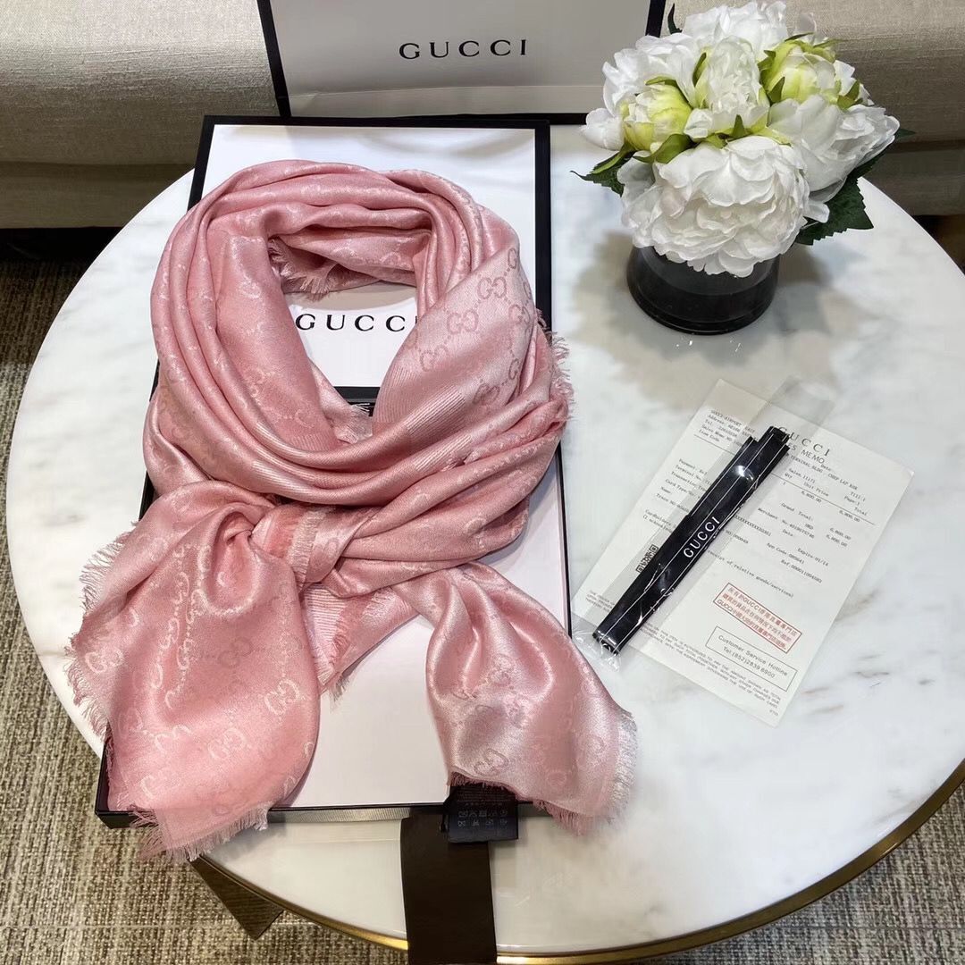 Gucci Cashmere Scarf GG9654 Pink