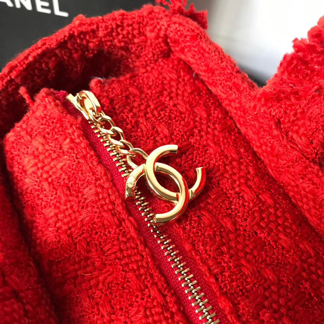 CHANEL zipped shopping bag AS0976 red