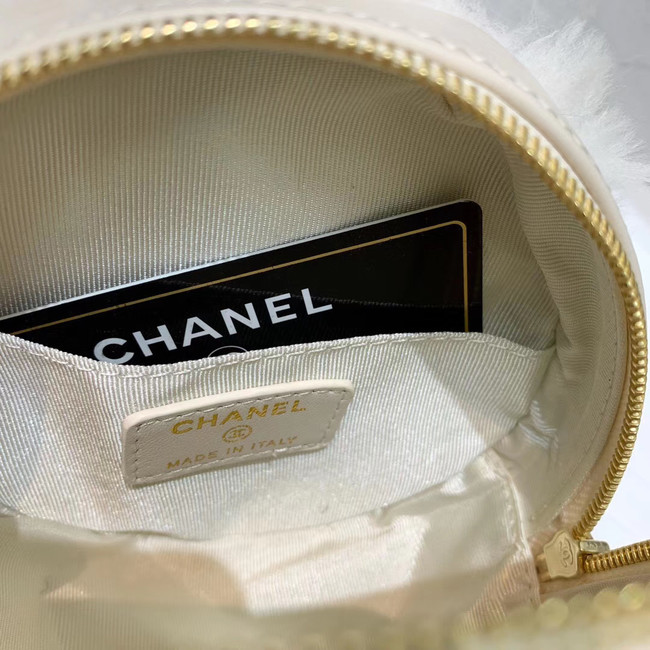 Chanel Wool sheepskin & Gold-Tone Metal AP0366 white