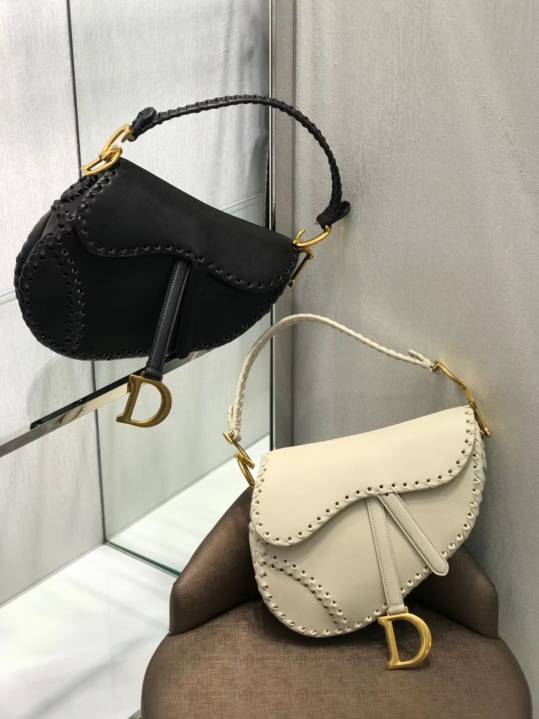 Dior MINI SADDLE BAG IN BLACK CALFSKIN M0447 white