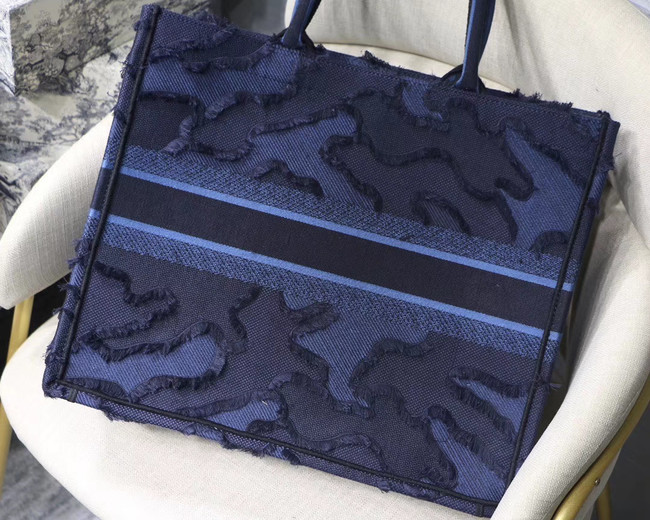 DIOR BLUE DIOR BOOK TOTE CAMOUFLAGE EMBROIDERED CANVAS BAG M1286