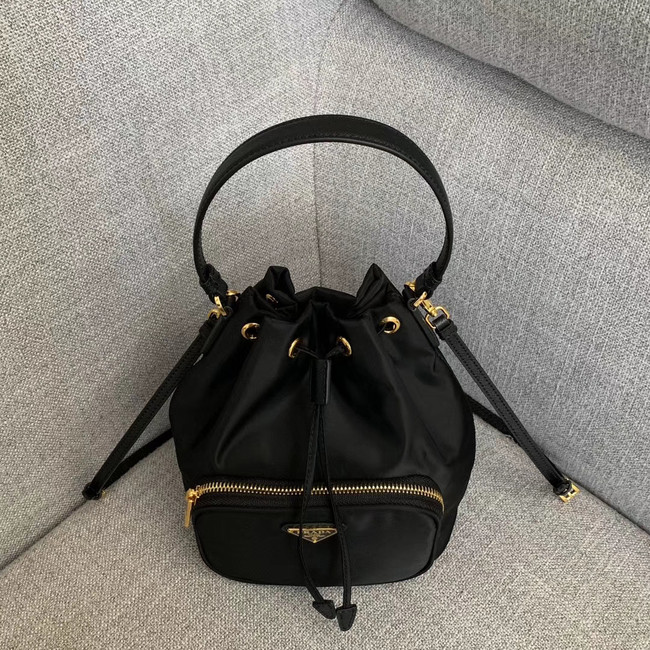 Prada Re-Edition nylon Tote bag 81166 black