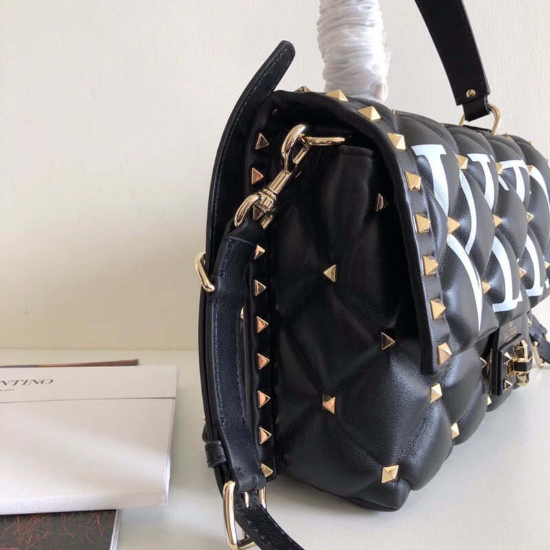 VALENTINO Candy Rockstud quilted leather shoulder bag 6020 black&white