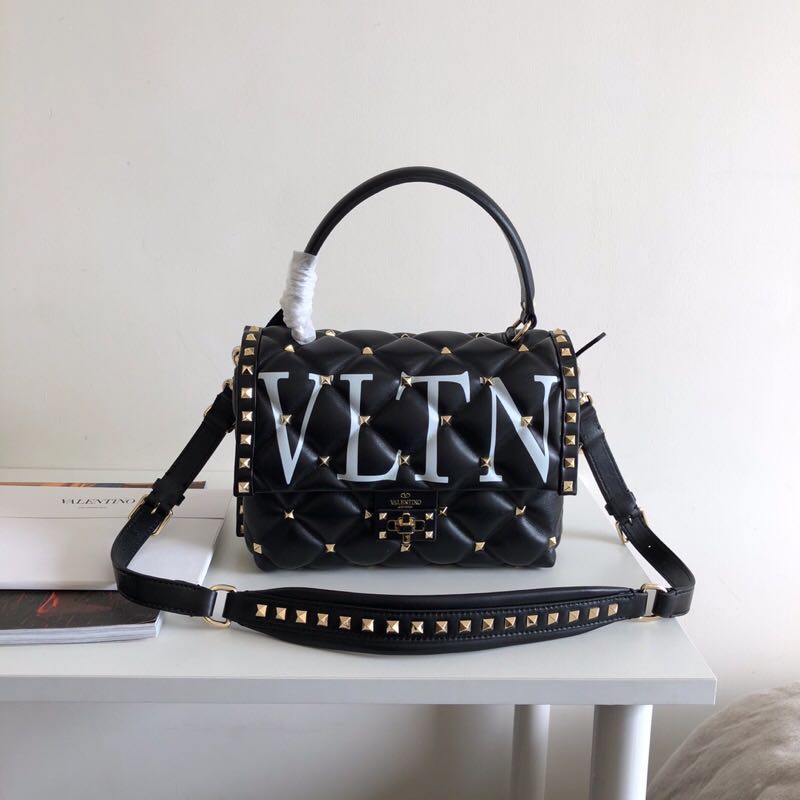 VALENTINO Candy Rockstud quilted leather shoulder bag 6020 black&white