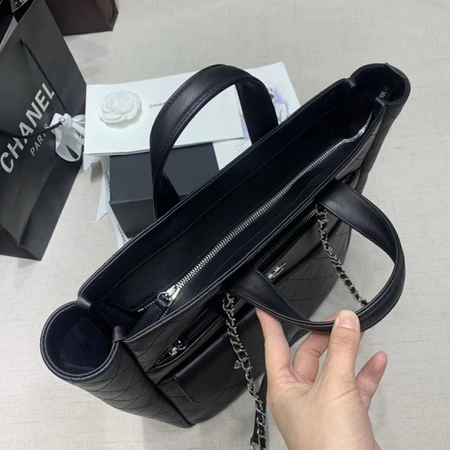 CHANEL Large zip shopping bag AS1299 black