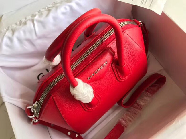 Givenchy Grained Calfskin Antigona Bag BB0511 red