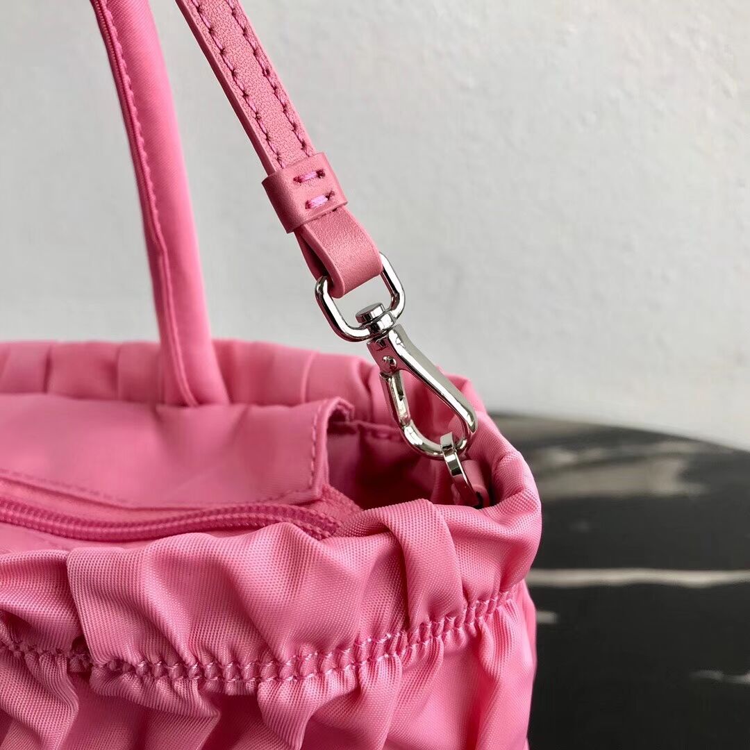 Prada Re-Edition nylon Tote bag 1BG321 pink