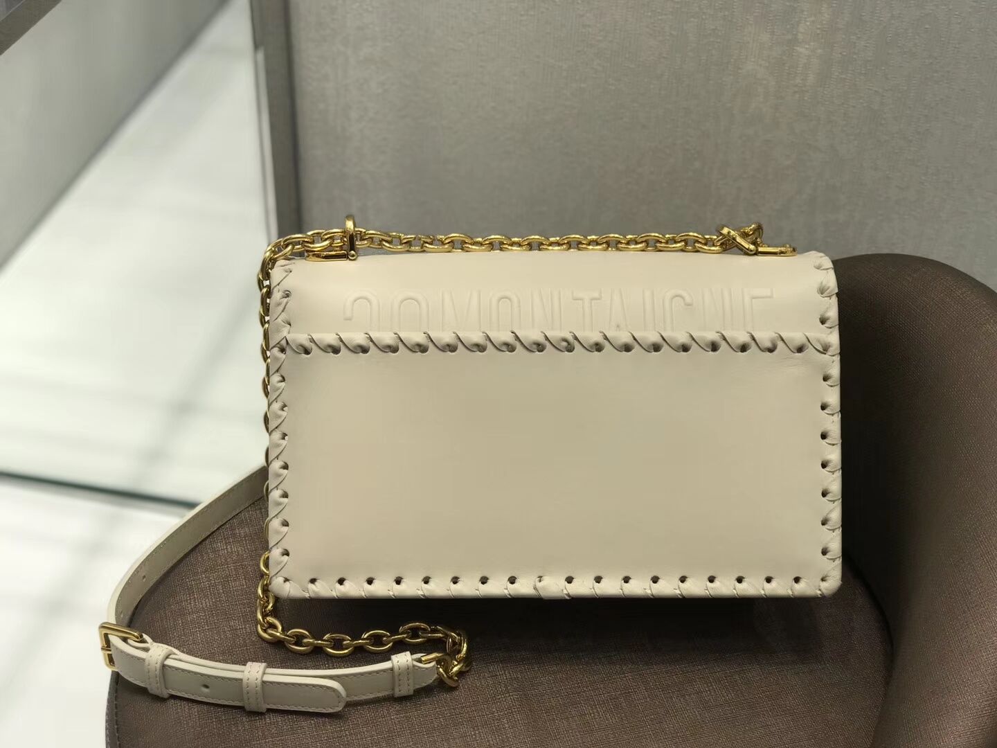 CHALK WHITE DIOR 30 MONTAIGNE THREADED EDGES CALFSKIN FLAP CHAIN BAG  M9220