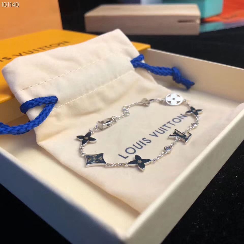 Louis Vuitton Bracelet LV23688