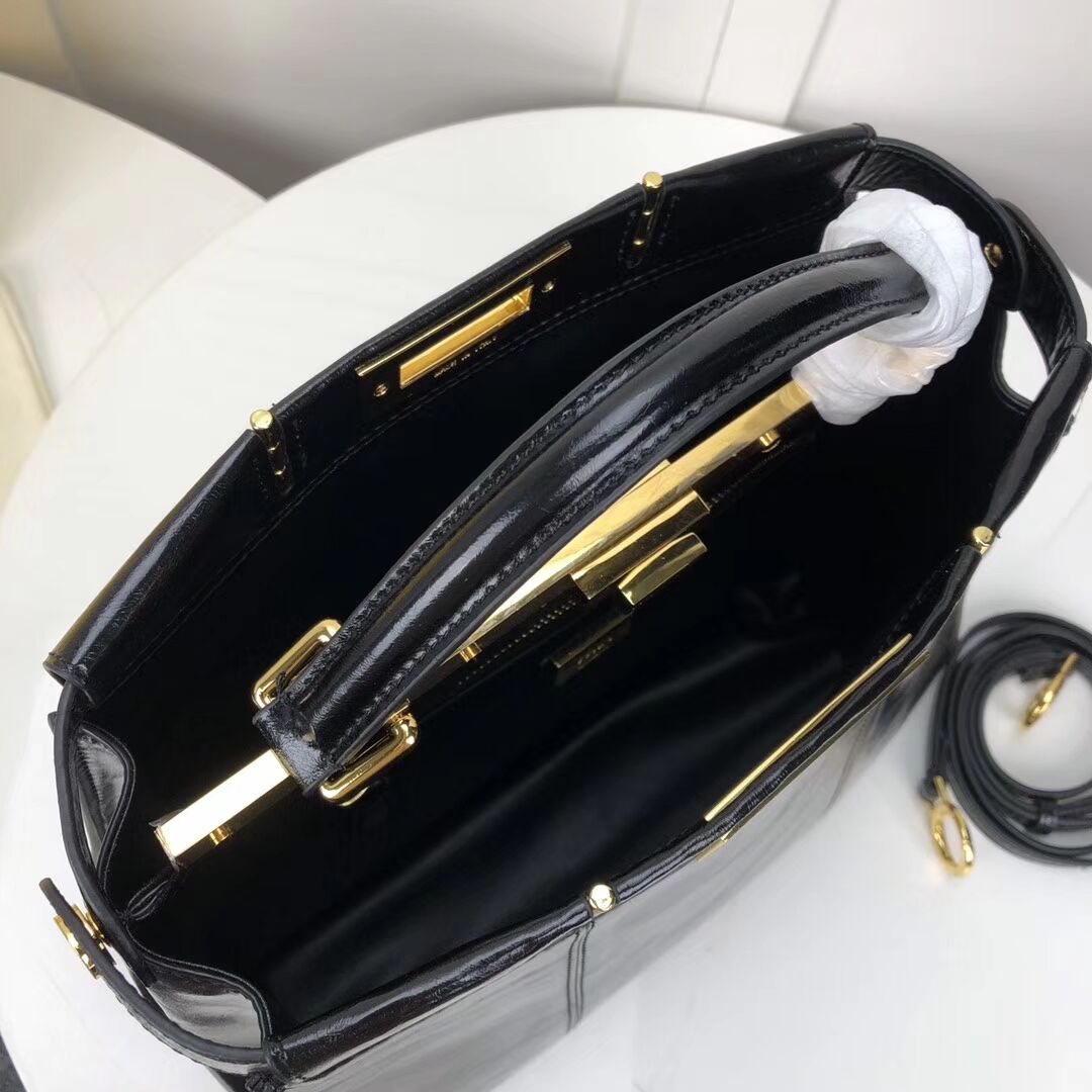 FENDI PEEKABOO ICONIC Black leather bag F0837