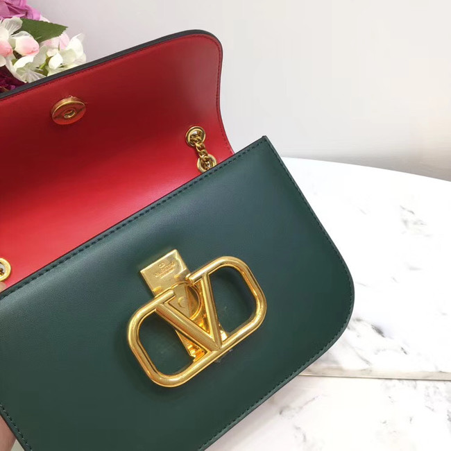 VALENTINO VLOCK Origianl leather shoulder bag 2222 green