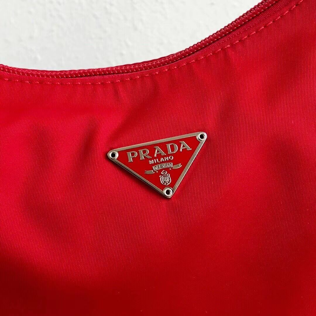 Prada Re-Edition nylon Tote bag MV519 red