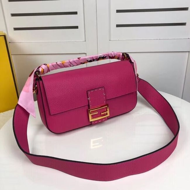 Fendi BAGUETTE leather bag F2466 rose