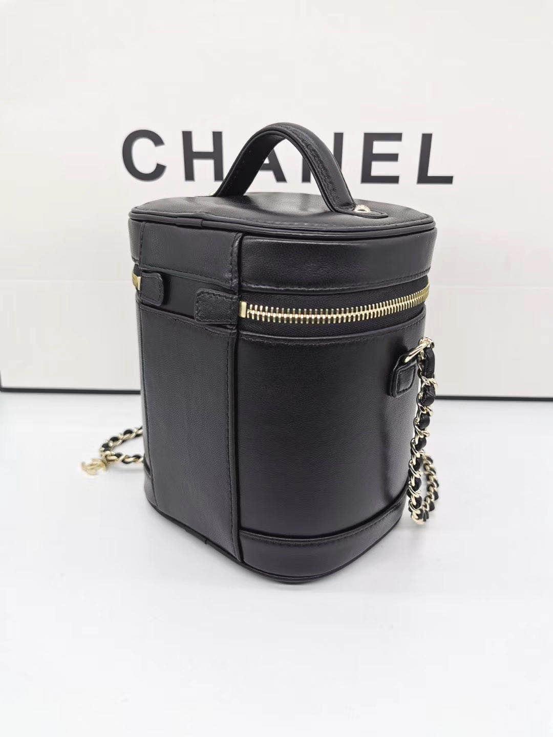 CHANEL vanity case Gold-Tone Metal AS1336 black