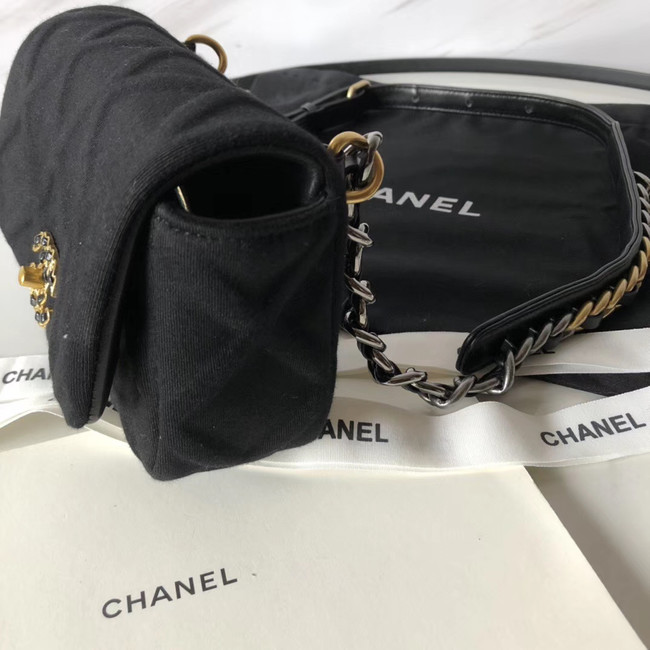 Chanel 19 Bodypack AS1163 black