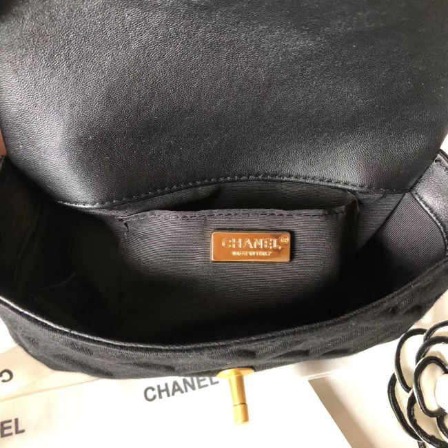 Chanel 19 Bodypack AS1163 black