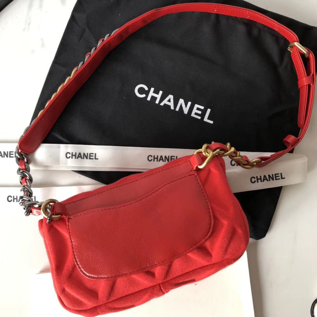 Chanel 19 Bodypack AS1163 red