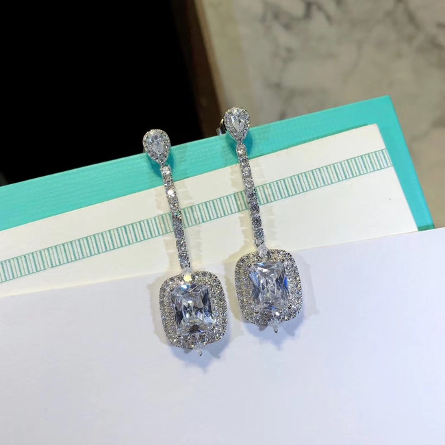 TIFFANY Earrings CE4700