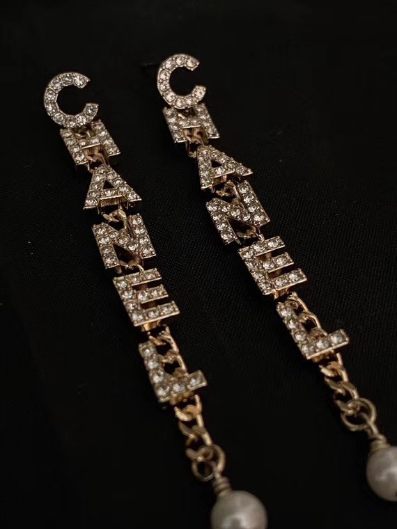 Chanel Earrings CE4864