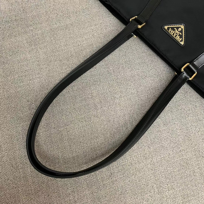 Prada Re-Edition 2000 nylon tote bag 91743 black