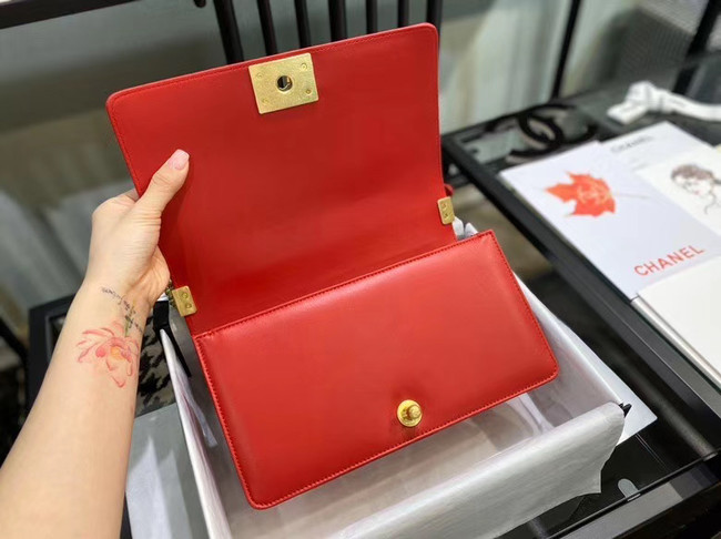 BOY CHANEL flap bag A67086 red