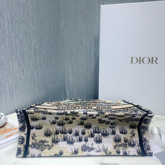 SMALL DIOR BOOK TOTE Embroidered M1296-1