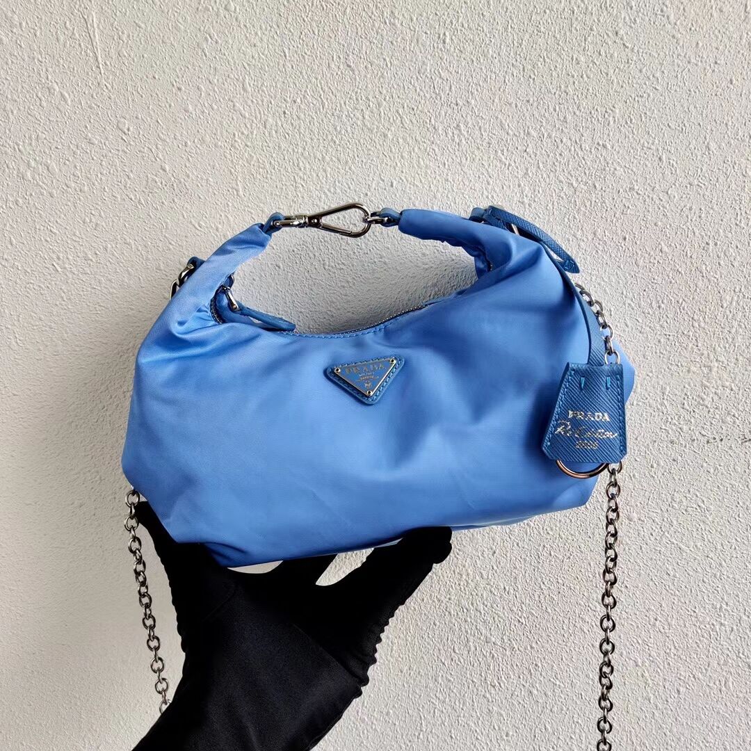 Prada Re-Edition 2005 nylon shoulder bag 1BH172 blue