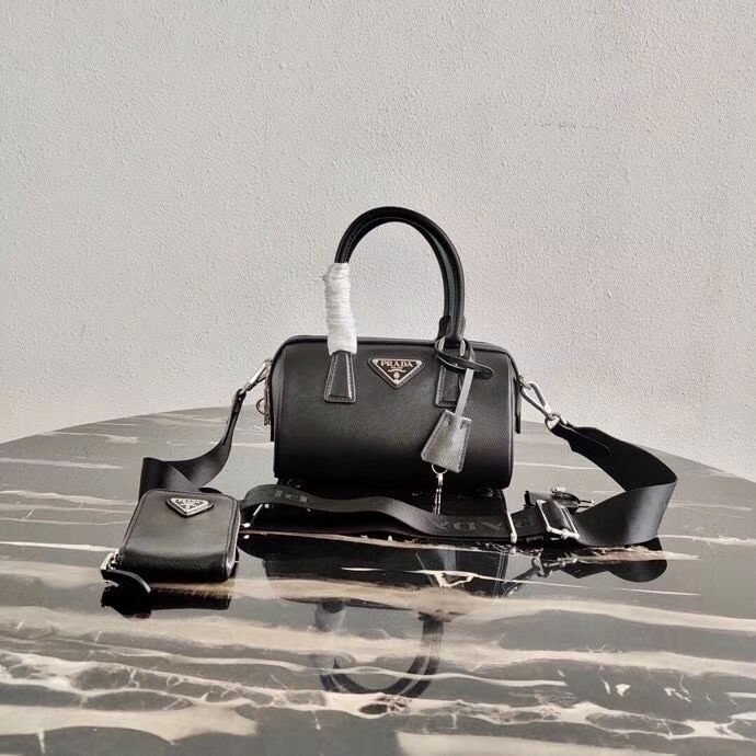 Prada Re-Edition 2005 top-handle bag 1BB846 black