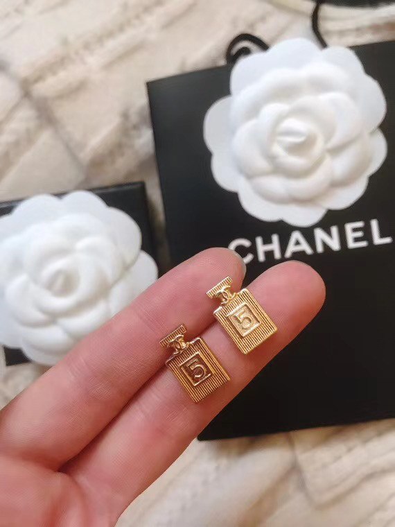 Chanel Earrings CE5109