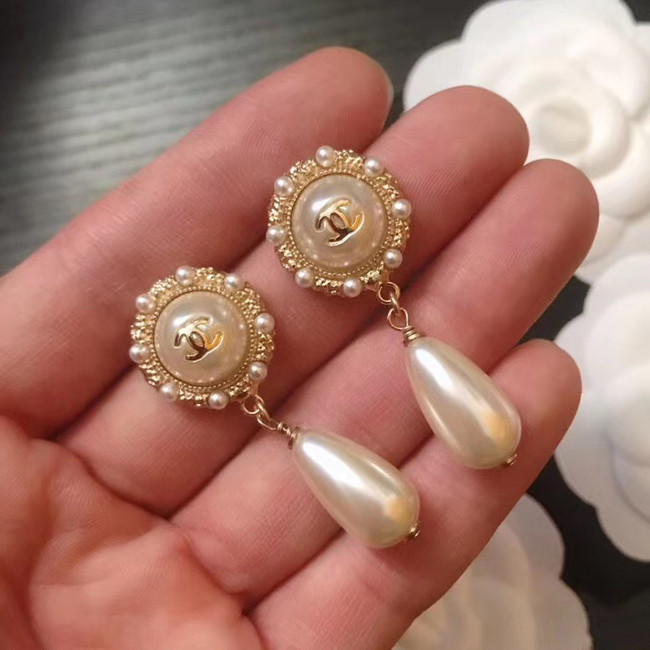 Chanel Earrings CE5111