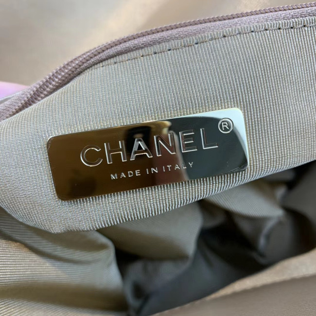 Chanel 19 flap bag AS1161 gold