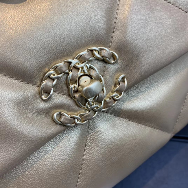 Chanel 19 flap bag AS1161 gold