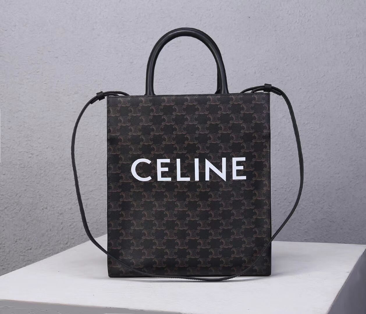 Celine TEEN TRIOMPHE BAG IN TRIOMPHE CANVAS AND CALFSKIN CL91542 BLACK