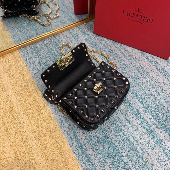 Valentino Garavani Rockstud Spike bag 0126 black