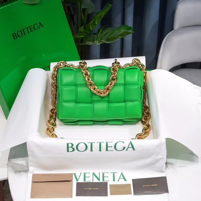 Bottega Veneta THE CHAIN CASSETTE Expedited Delivery 631421 green