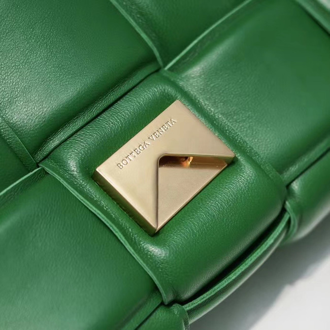 Bottega Veneta PADDED CASSETTE BAG 591970 green