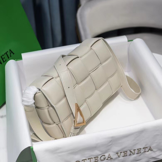 Bottega Veneta PADDED CASSETTE BAG 591970 PLASTER