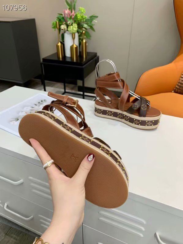 Louis Vuitton Shoes LV994DSC-1