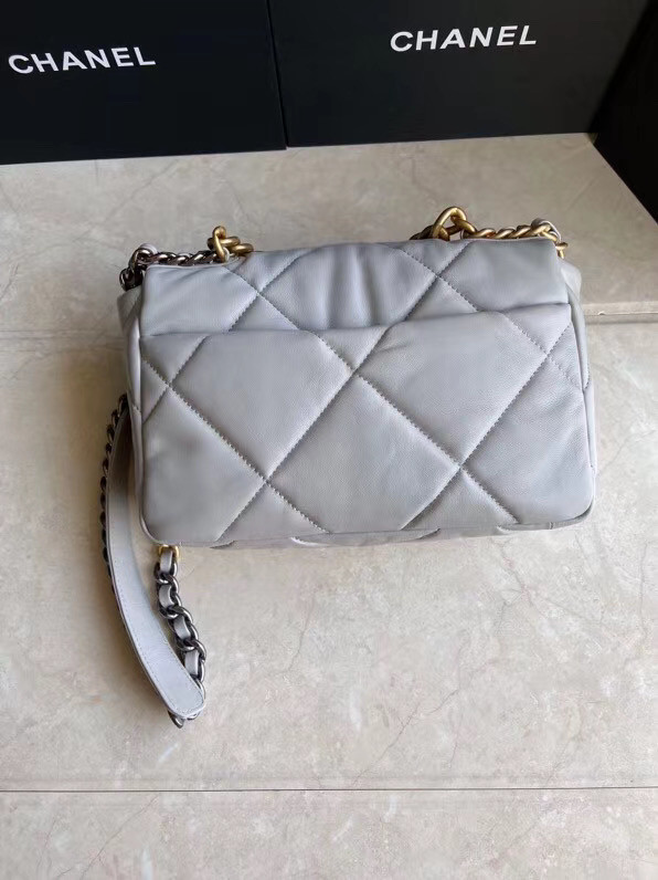 Chanel 19 flap bag AS1160 grey