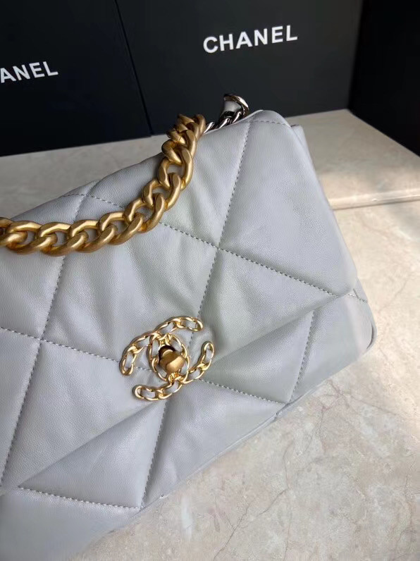 Chanel 19 flap bag AS1160 grey