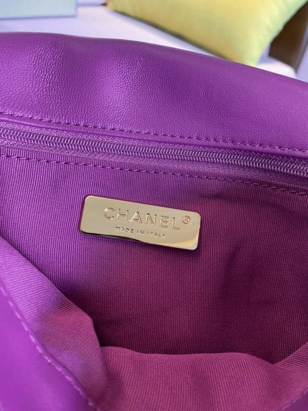 Chanel 19 flap bag AS1160 purple