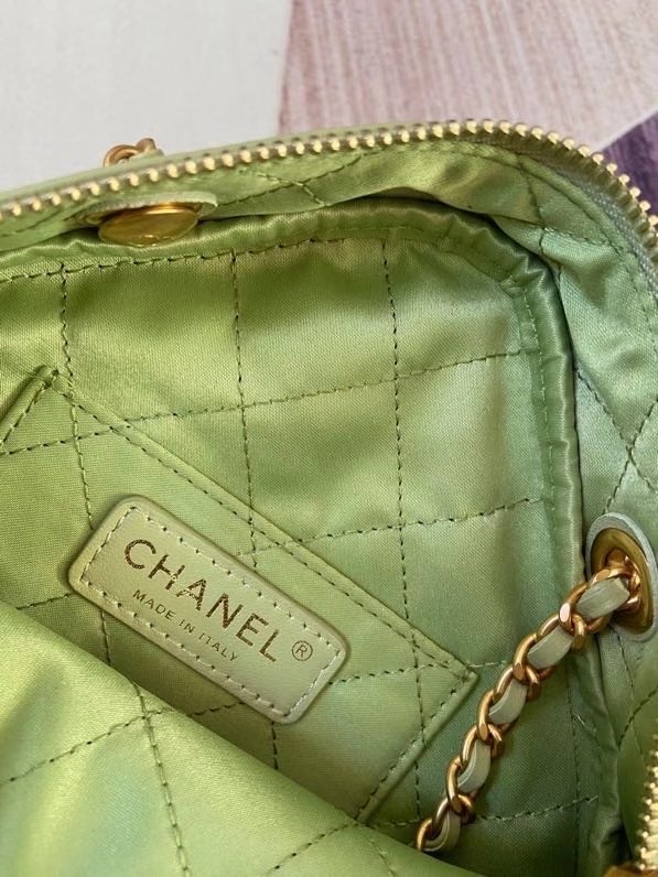 Chanel small diamond bag Grained Calfskin & Gold-Tone Metal AS2201 green