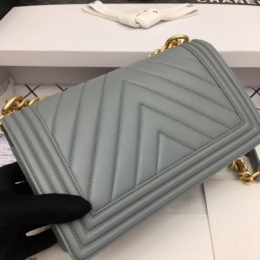 Boy Chanel Flap Bag Original Chevron Leather Gray A67086V Frosted Golden Buckle